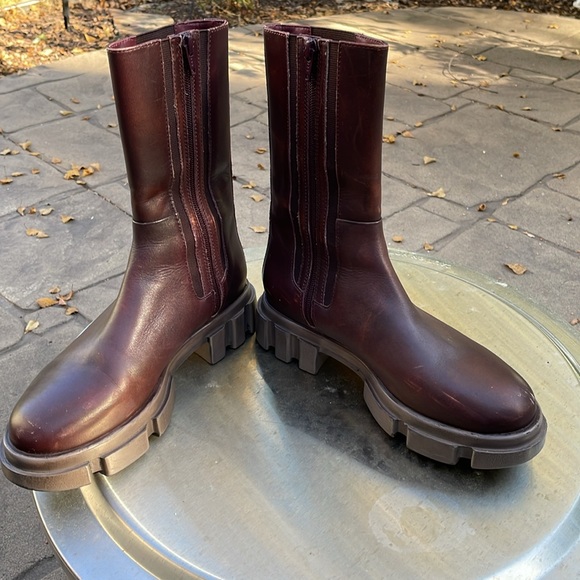 Free People Brooks Lug Sole Chelsea Boot in Cherry Red Chocolate size 7.5 - Picture 4 of 10